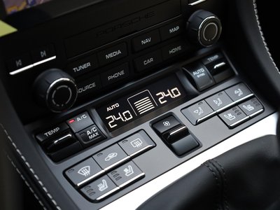 صورة مصغرة 14 لـ 2025 Porsche 718