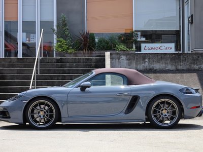 صورة 4 لـ 2025 Porsche 718