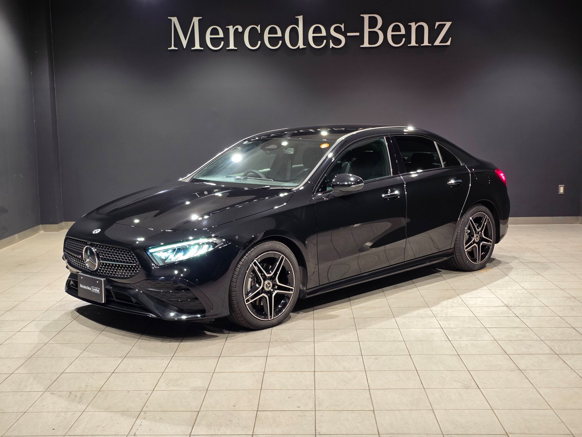 MERCEDES-BENZ A-CLASS SEDAN - View 1