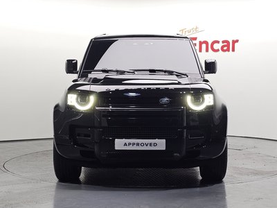 صورة 5 لـ 2025 LAND Rover DEFENDER