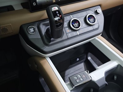 صورة مصغرة 13 لـ 2025 LAND Rover DEFENDER