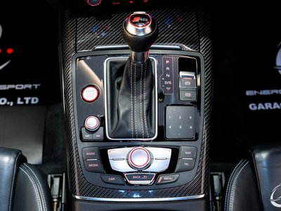 صورة مصغرة 36 لـ 2015 AUDI RS6 AVANT