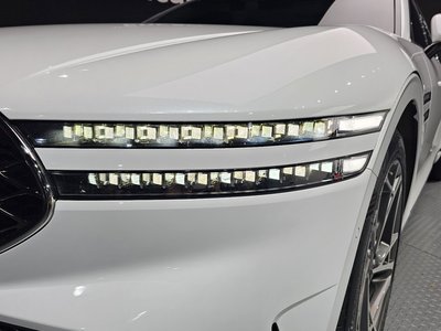 صورة 9 لـ 2022 Genesis G90 (RS4)