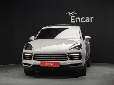 صورة 2 لـ 2021 Porsche CAYENNE