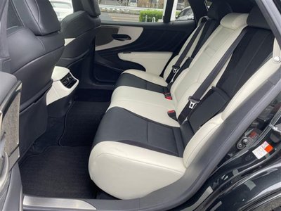 LEXUS LS - 9