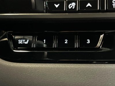 2025 Lexus RX — миниатюра 34