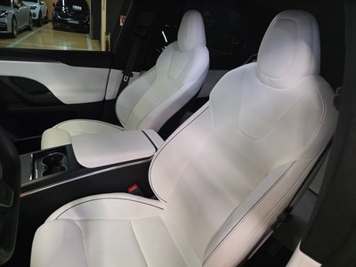 2024 Tesla MODEL X — фото 10