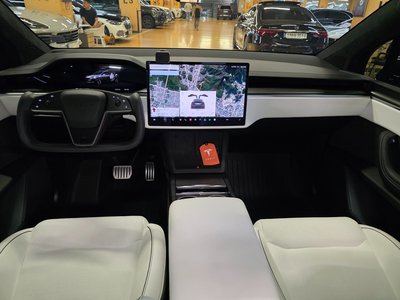2024 Tesla MODEL X — фото 4