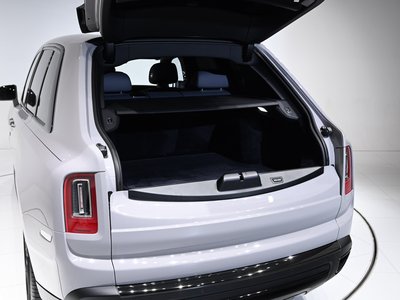 ROLLS-ROYCE CULLINAN - 9