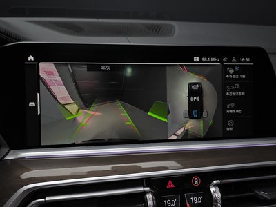 صورة مصغرة 21 لـ 2021 BMW X5