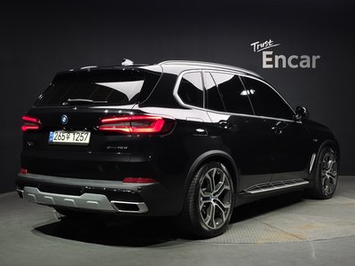 صورة 2 لـ 2021 BMW X5