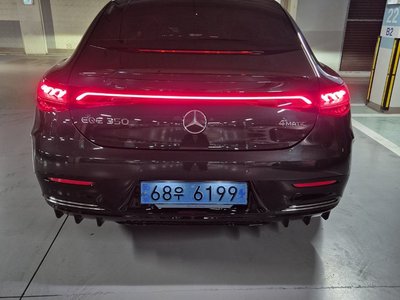 MERCEDES-BENZ EQE - 5