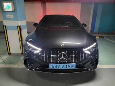 MERCEDES-BENZ EQE - 2