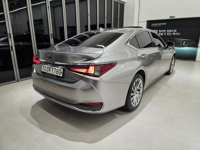 LEXUS ES - 4
