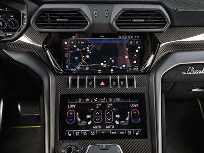 2024 Lamborghini URUS thumbnail 20
