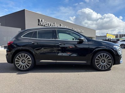 MERCEDES-BENZ GLA - 4