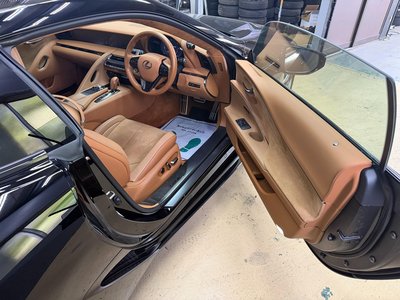2017 Lexus LC — миниатюра 12