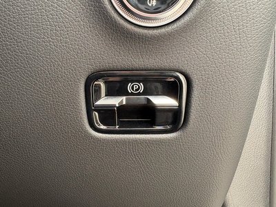 صورة مصغرة 30 لـ 2025 Mercedes-BENZ GLC