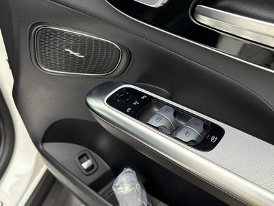 صورة مصغرة 35 لـ 2025 Mercedes-BENZ GLC