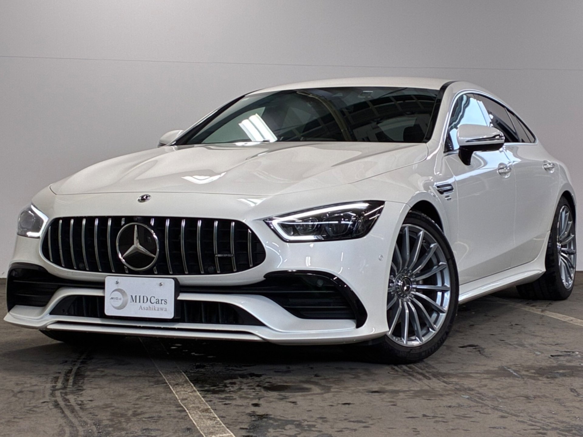MERCEDES-BENZ GT AMG - View 1