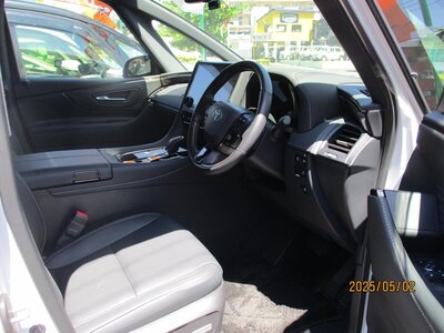 TOYOTA VELLFIRE - 10