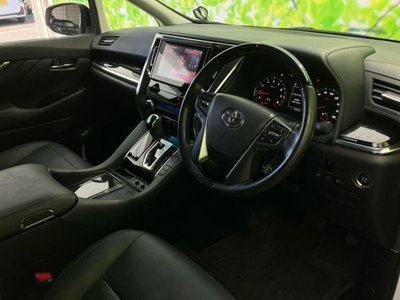 TOYOTA ALPHARD - 4