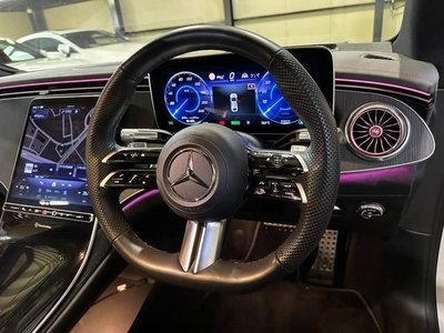 MERCEDES-BENZ EQS - 9