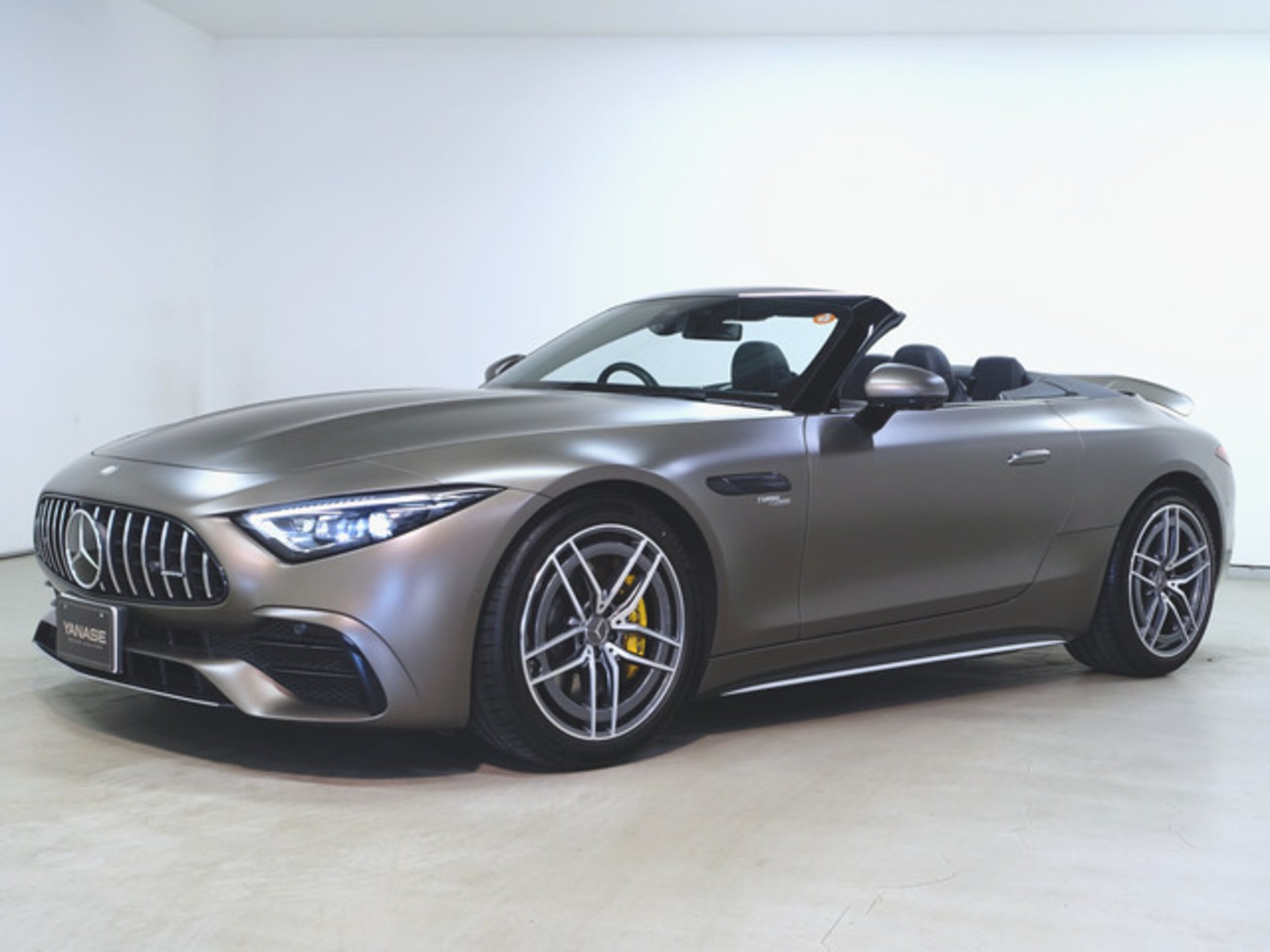 MERCEDES-BENZ SL AMG - View 1