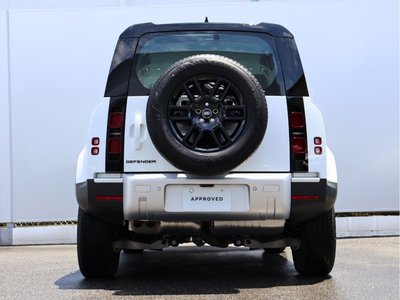 LAND ROVER DEFENDER - 8