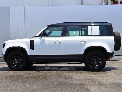 LAND ROVER DEFENDER - 6