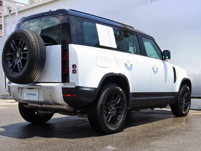LAND ROVER DEFENDER - 9