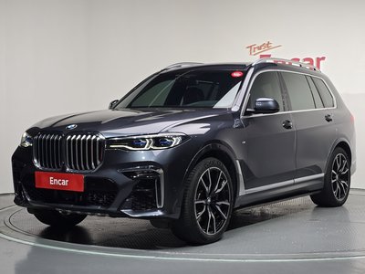 2020 BMW X7 — фото 1