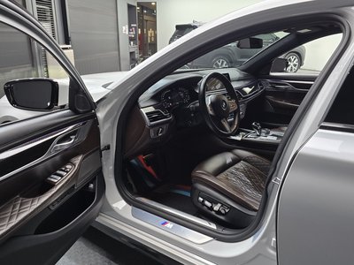 BMW 7 SERIES - 10