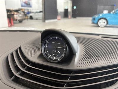 صورة مصغرة 17 لـ 2024 Porsche TAYCAN