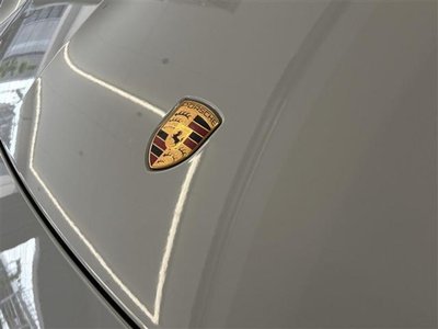 صورة مصغرة 11 لـ 2024 Porsche TAYCAN