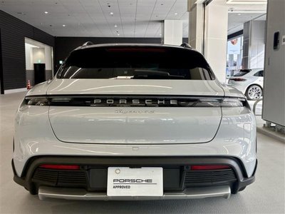 2024 Porsche TAYCAN 照片 3