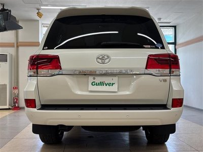 صورة 6 لـ 2018 Toyota LAND CRUISER 200