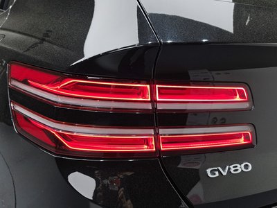 GENESIS GV80 - 10