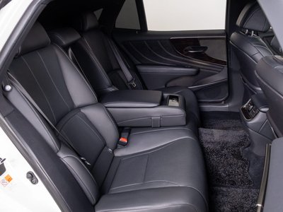 صورة مصغرة 35 لـ 2018 Lexus LS