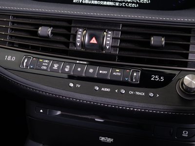 صورة مصغرة 48 لـ 2018 Lexus LS