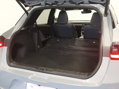 صورة مصغرة 32 لـ 2025 Lexus LBX