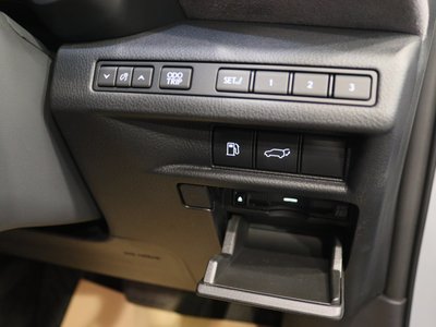 صورة مصغرة 23 لـ 2025 Lexus LBX