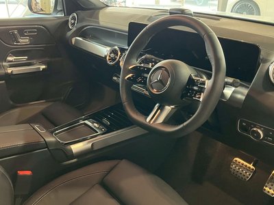 MERCEDES-BENZ GLB - 2