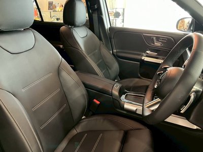 MERCEDES-BENZ GLB - 4