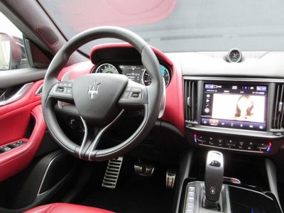2021 Maserati LEVANTE 照片 3