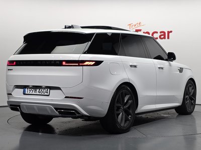 صورة 4 لـ 2025 LAND Rover RANGE ROVER SPORT