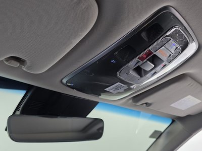 2022 Genesis ELECTRIFIED GV70 — миниатюра 23