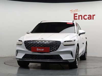 2022 Genesis ELECTRIFIED GV70 photo 2