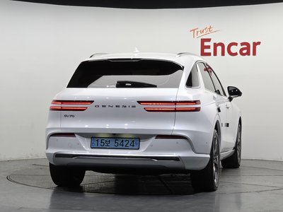 2022 Genesis ELECTRIFIED GV70 photo 4