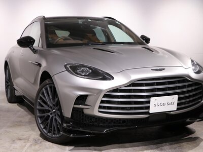 ASTON MARTIN DBX